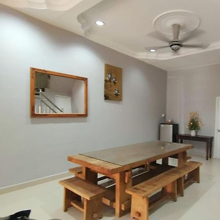 Homestay Roma Suite Kuala Terengganu Dış mekan fotoğraf